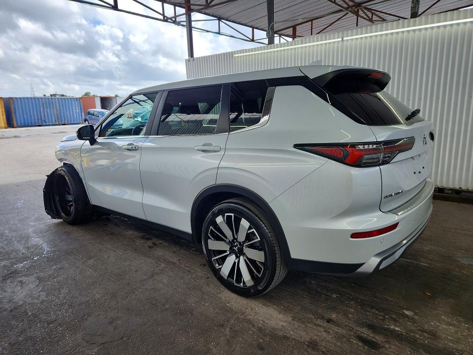 64243256 :رقم المزاد ، JA4J3VA85SZ025515 vin ، 2025 Mitsubishi Outlander مزاد بيع