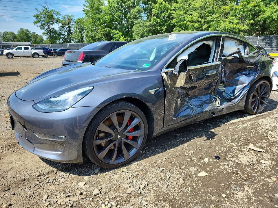 2020 Tesla Model 3 მანქანა იყიდება აუქციონზე, vin: 5YJ3E1EC9LF640897, აუქციონის ნომერი: 63794736