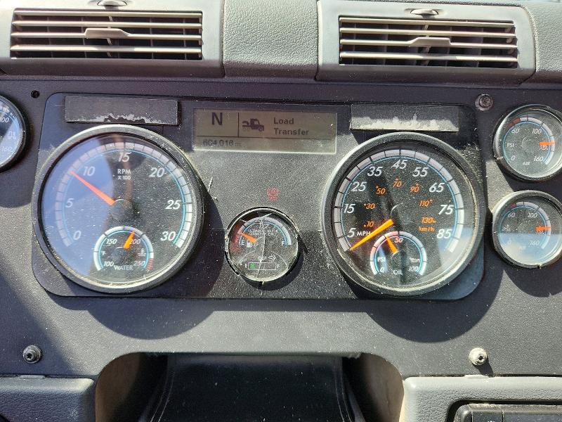 65948986 :رقم المزاد ، 1FUGGEDV0JLHB4053 vin ، 2018 Freightliner Cascadia 125 مزاد بيع