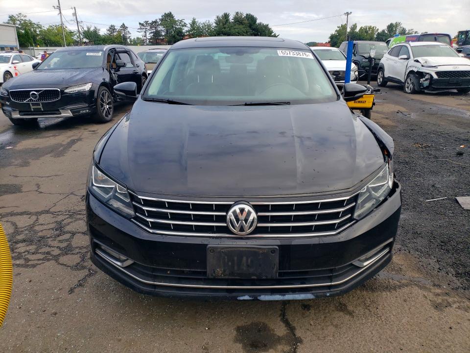 65733876 :رقم المزاد ، 1VWCT7A33GC062536 vin ، 2016 Volkswagen Passat مزاد بيع