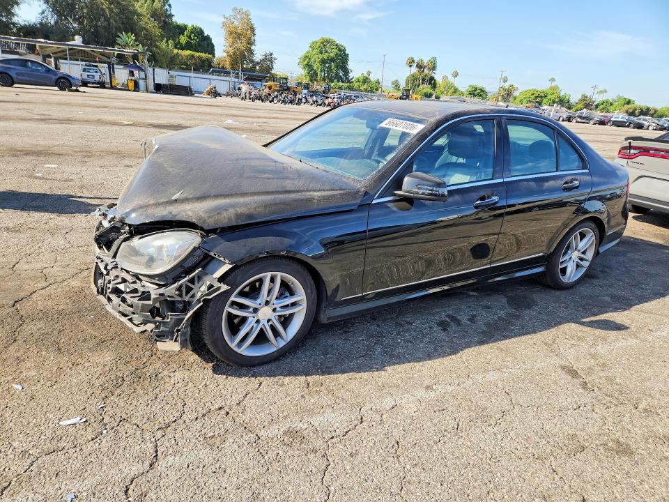 Продажа на аукционе авто 2014 Mercedes-benz C, vin: WDDGF4HB1ER311133, номер лота: 66607006