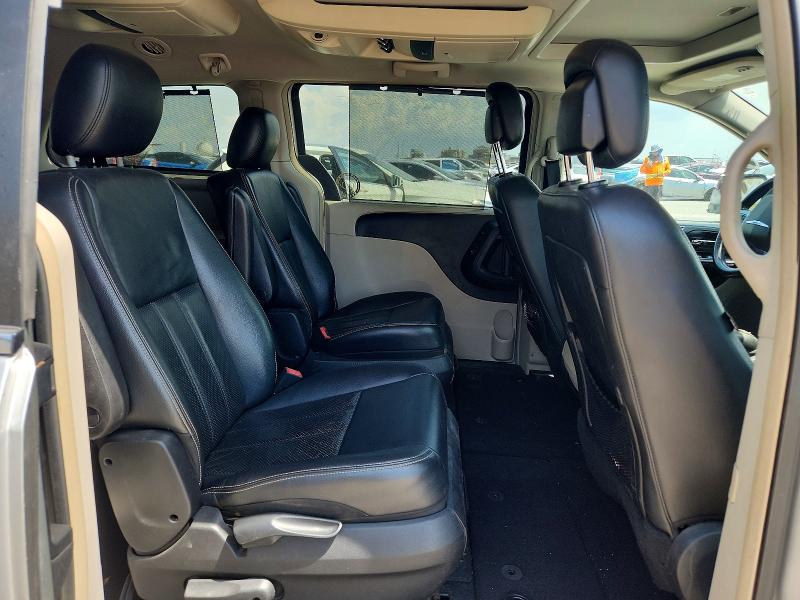 65044886 :رقم المزاد ، 2C4RC1CG3CR170828 vin ، 2012 Chrysler Town & Country مزاد بيع