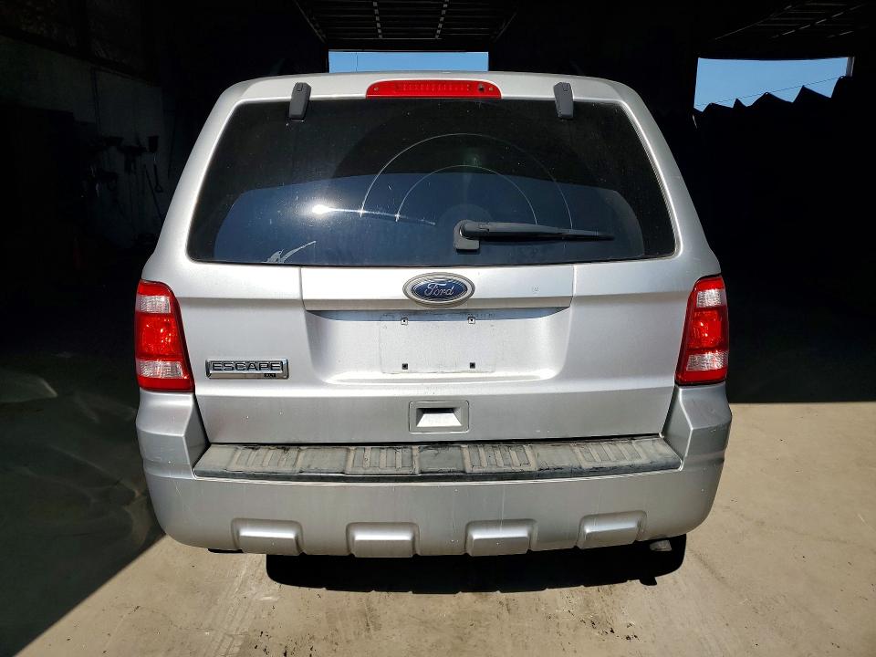 2010 Ford Escape მანქანა იყიდება აუქციონზე, vin: 1FMCU0D74AKD44439, აუქციონის ნომერი: 66290046