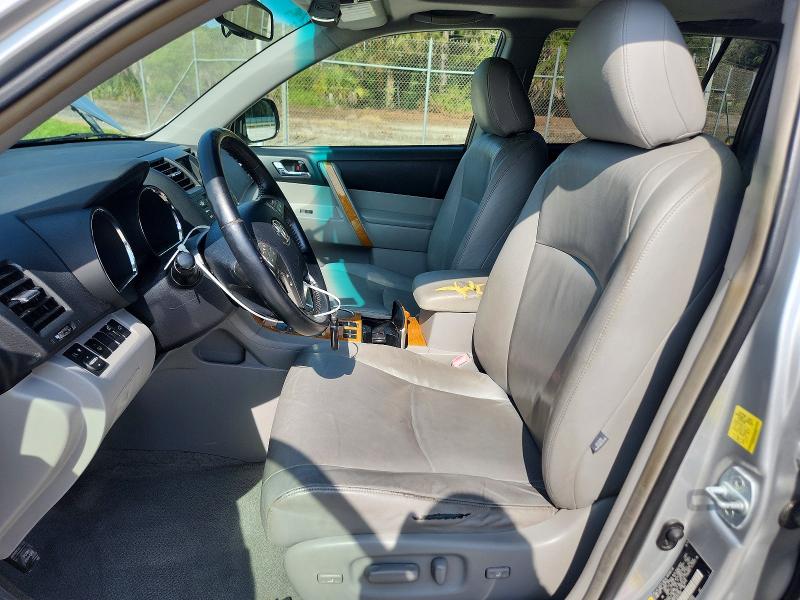 64980126 :رقم المزاد ، JTEJW3EH1A2047588 vin ، 2010 Toyota Highlander مزاد بيع