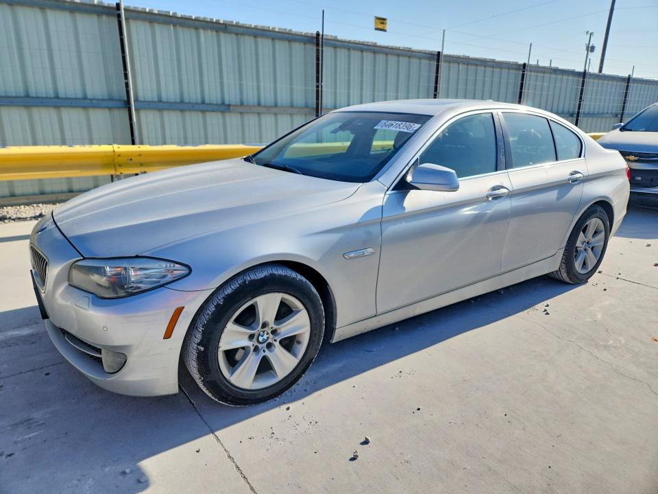 2011 Bmw 528 მანქანა იყიდება აუქციონზე, vin: WBAFR1C56BC750000, აუქციონის ნომერი: 64618396