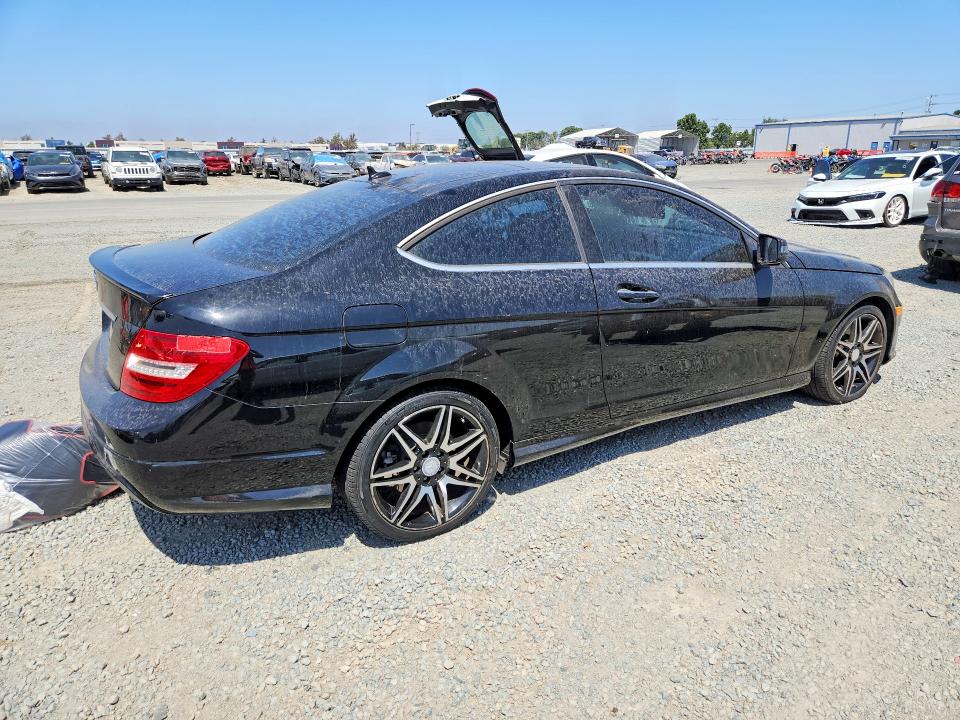 Продаж на аукціоні авто 2013 Mercedes-benz C, vin: WDDGJ4HBXDF994187, номер лоту: 63425706