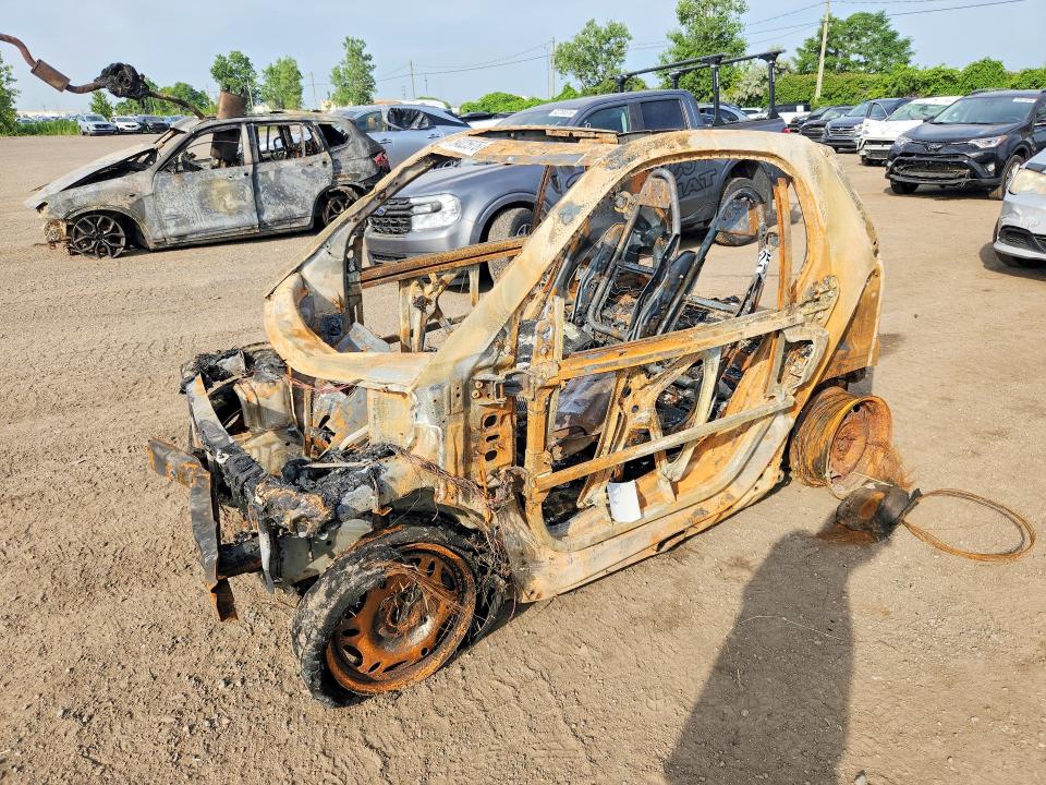 Продажа на аукционе авто 2013 Smart Fortwo, vin: WMEEJ3BA1DK665205, номер лота: 64025976