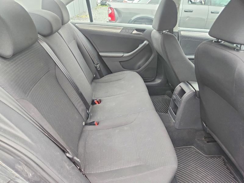 Auction sale of the 2017 Volkswagen Jetta, vin: 3VW2B7AJ4HM213834, lot number: 66192756
