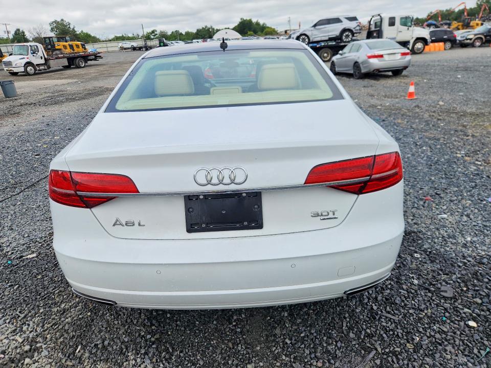 65368166 :رقم المزاد ، WAU44AFD4JN000820 vin ، 2018 Audi A8 مزاد بيع