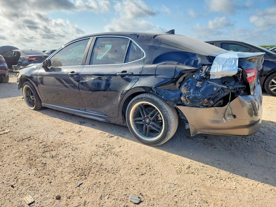 64304176 :رقم المزاد ، 4T1B11HK5KU683581 vin ، 2019 Toyota Camry مزاد بيع