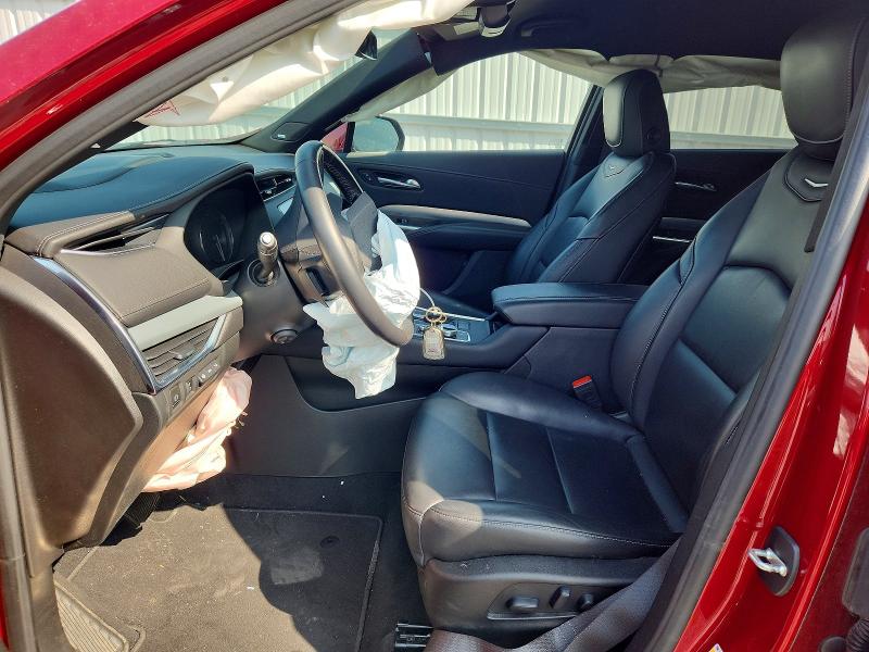 66038046 :رقم المزاد ، 1GYFZDR48MF039039 vin ، 2021 Cadillac Xt4 مزاد بيع