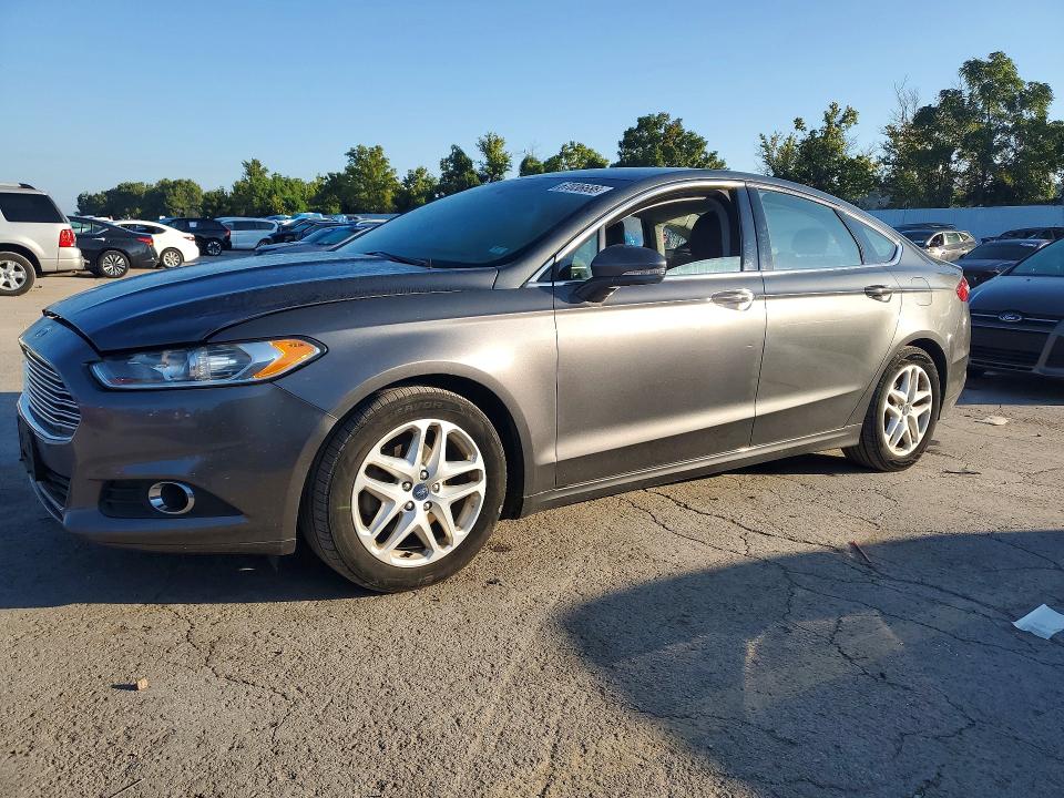 67036686 :رقم المزاد ، 1FA6P0HD8G5135498 vin ، 2016 Ford Fusion مزاد بيع