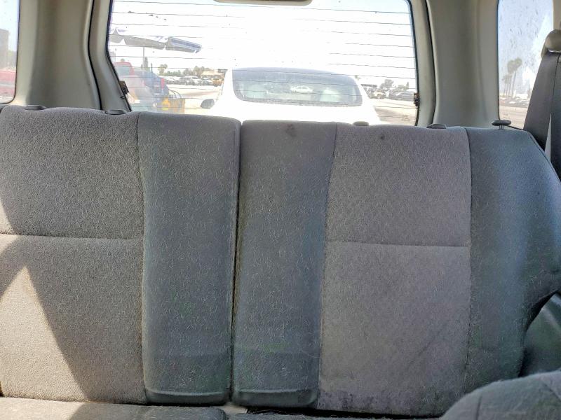 65065766 :رقم المزاد ، 2CNBE13C4Y6905118 vin ، 2000 Chevrolet Tracker مزاد بيع