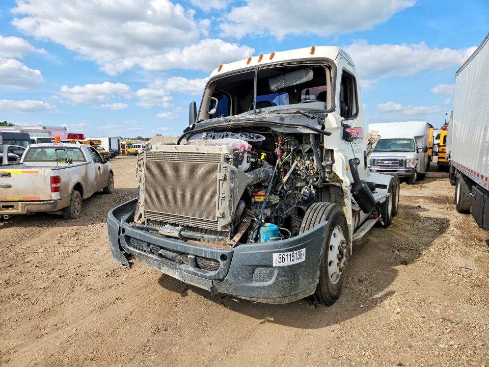 Продаж на аукціоні авто 2014 Freightliner Cascadia 125, vin: 3AKJGEDV2ESFT5114, номер лоту: 66115136