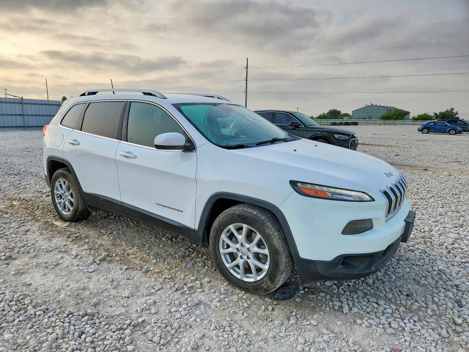 63945596 :رقم المزاد ، 1C4PJLCS1HW663323 vin ، 2017 Jeep Cherokee مزاد بيع