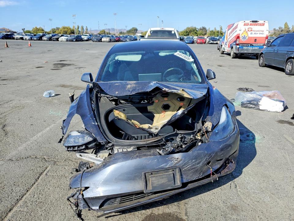 2022 Tesla Model 3 მანქანა იყიდება აუქციონზე, vin: 5YJ3E1EA4NF192876, აუქციონის ნომერი: 64649606