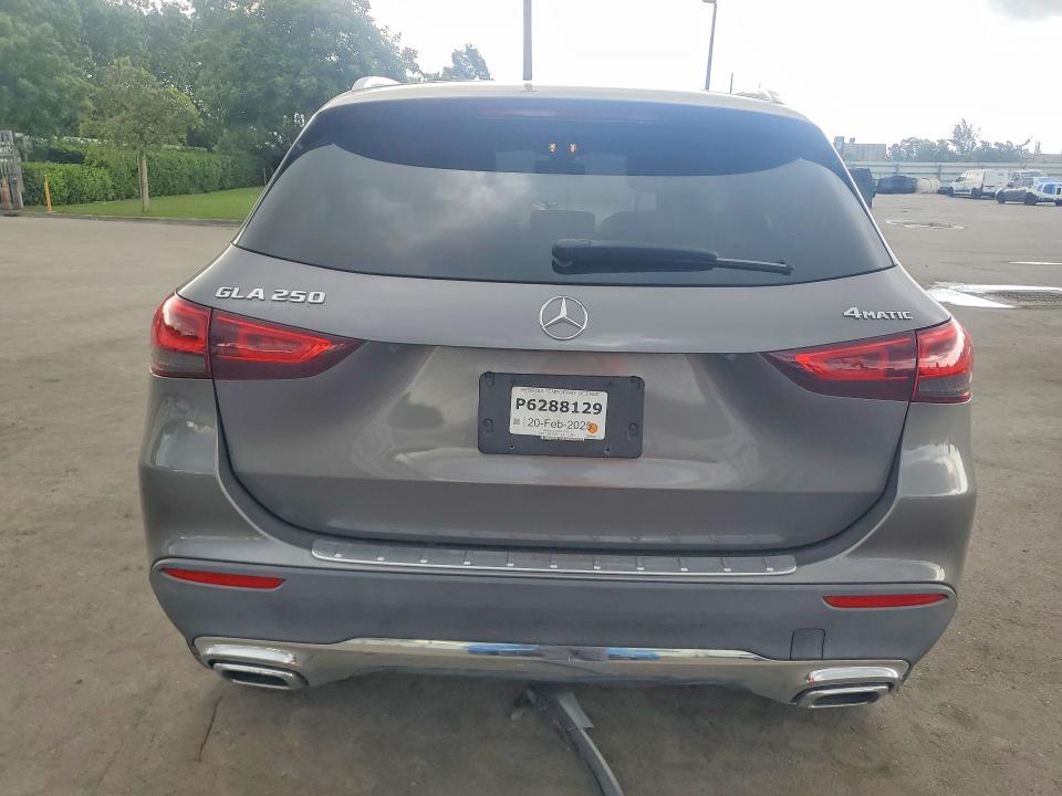 63121076 :رقم المزاد ، W1N4N4HBXMJ124771 vin ، 2021 Mercedes-benz Gla مزاد بيع