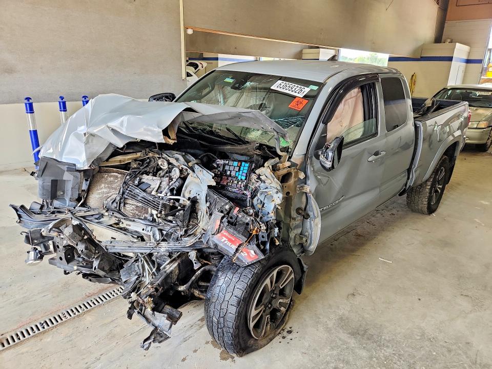 Продаж на аукціоні авто 2018 Toyota Tacoma, vin: 5TFSZ5AN6JX126328, номер лоту: 63659326