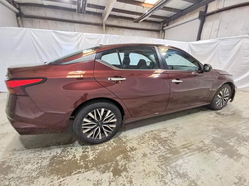 2024 Nissan Altima მანქანა იყიდება აუქციონზე, vin: 1N4BL4DV4RN357992, აუქციონის ნომერი: 64145546