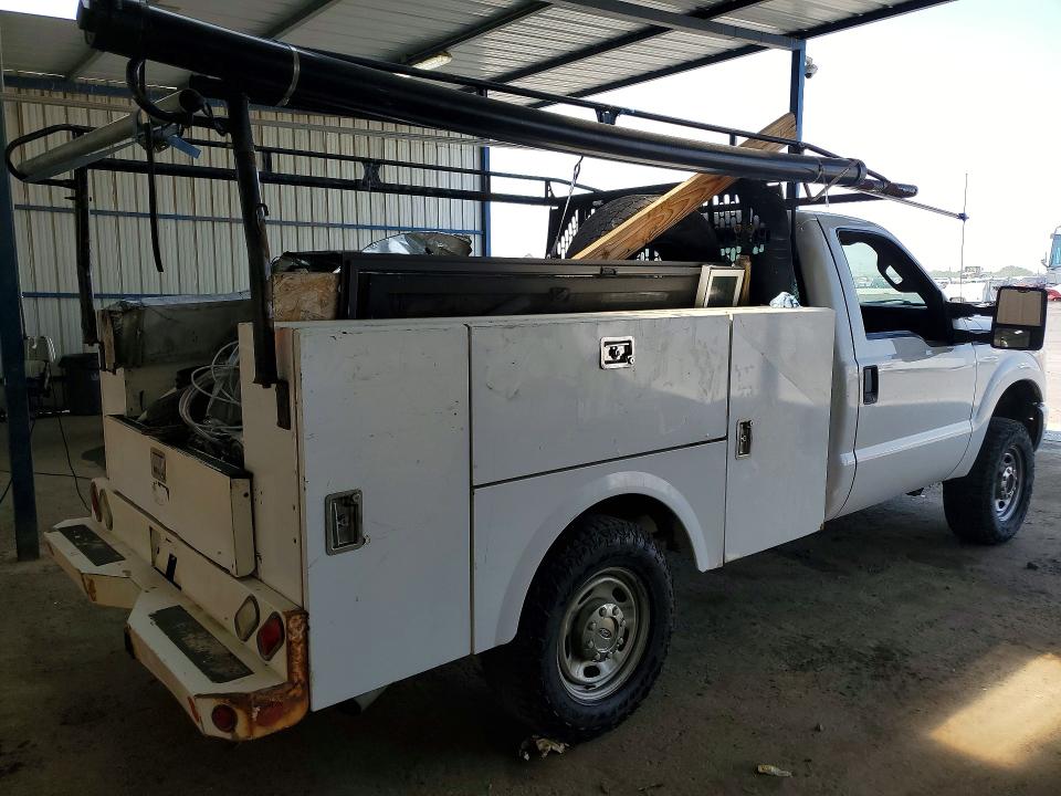 63718746 :رقم المزاد ، 1FDBF2B69GEC85133 vin ، 2016 Ford F250 مزاد بيع