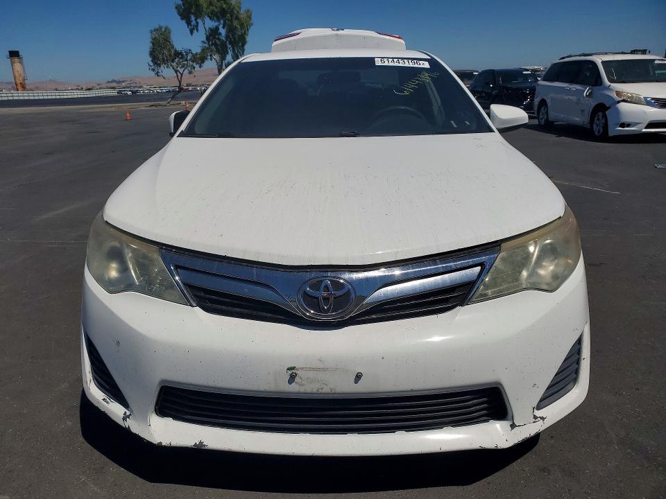 2014 Toyota Camry მანქანა იყიდება აუქციონზე, vin: 4T4BF1FK0ER409378, აუქციონის ნომერი: 61443196