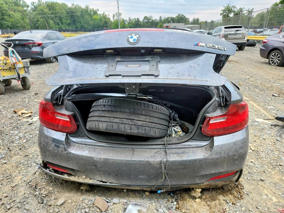 67025406 :رقم المزاد ، WBA1M1C54FVZ99298 vin ، 2015 Bmw M235i مزاد بيع