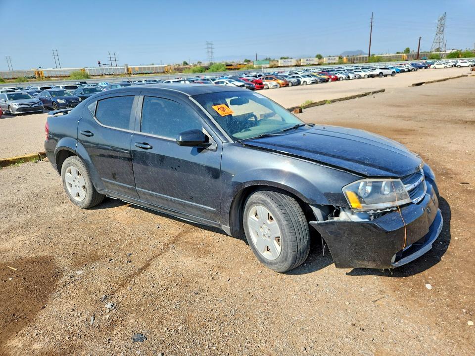 64572606 :رقم المزاد ، 1B3LC76M28N638113 vin ، 2008 Dodge Avenger مزاد بيع
