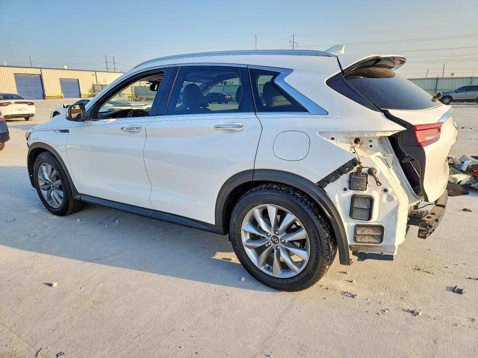 2020 Infiniti Qx50 მანქანა იყიდება აუქციონზე, vin: 3PCAJ5M12LF107882, აუქციონის ნომერი: 63773096