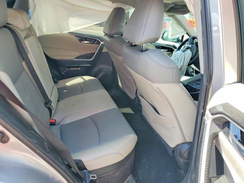65195136 :رقم المزاد ، 4T3B6RFV6MU035903 vin ، 2021 Toyota Rav4 Hybrid مزاد بيع