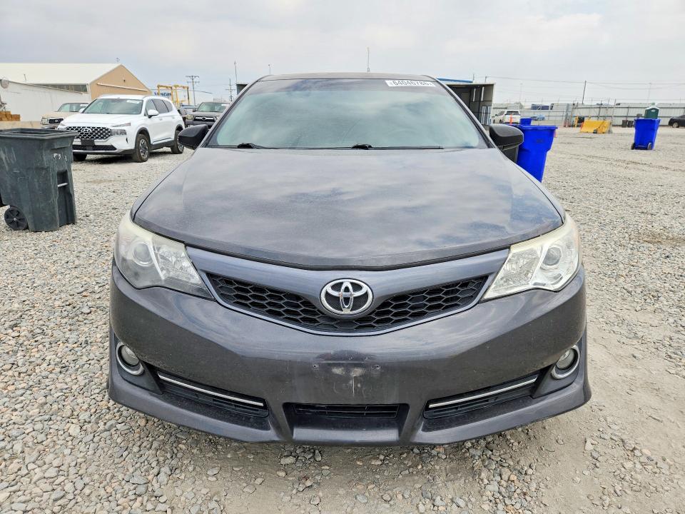 2013 Toyota Camry მანქანა იყიდება აუქციონზე, vin: 4T1BF1FK0DU690879, აუქციონის ნომერი: 64046786