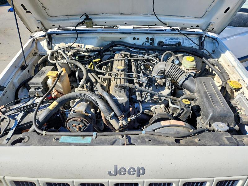 2000 Jeep Cherokee მანქანა იყიდება აუქციონზე, vin: 1J4FF48S1YL214716, აუქციონის ნომერი: 65389976