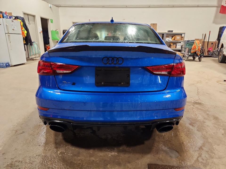 65298096 :رقم المزاد ، WUABWGFF6J1905112 vin ، 2018 Audi Rs3 مزاد بيع