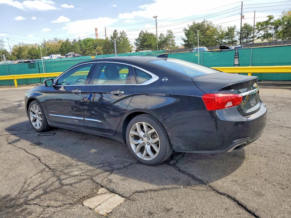 66211626 :رقم المزاد ، 1G1145S30HU115563 vin ، 2017 Chevrolet Impala مزاد بيع