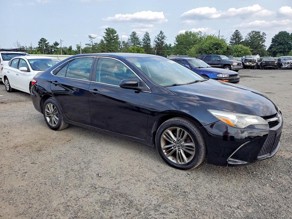 2017 Toyota Camry მანქანა იყიდება აუქციონზე, vin: 4T1BF1FK4HU330522, აუქციონის ნომერი: 65139646