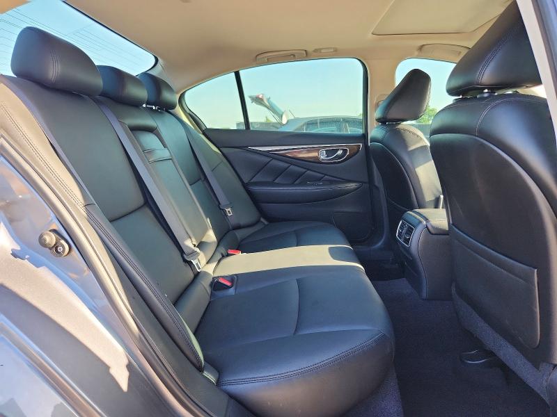 64562136 :رقم المزاد ، JN1EV7AP1JM363223 vin ، 2018 Infiniti Q50 مزاد بيع