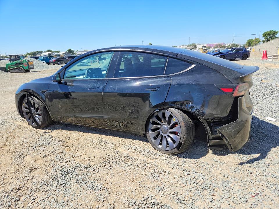 Продажа на аукционе авто 2024 Tesla Model Y, vin: 7SAYGDEF8RF132993, номер лота: 65662776