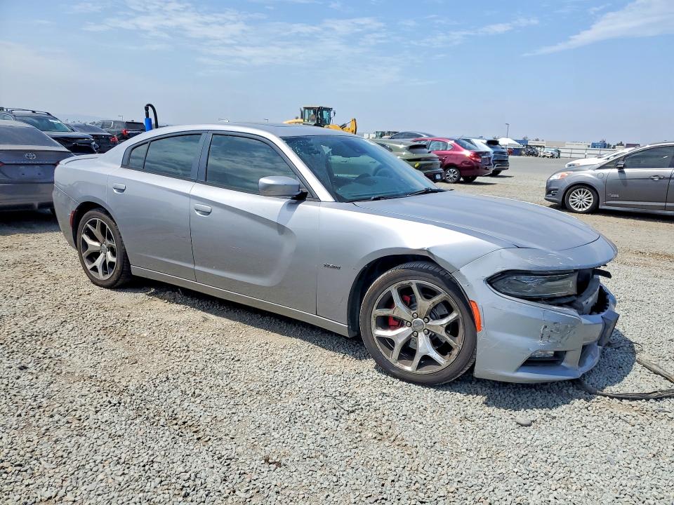 63699196 :رقم المزاد ، 2C3CDXCT0FH917531 vin ، 2015 Dodge Charger مزاد بيع