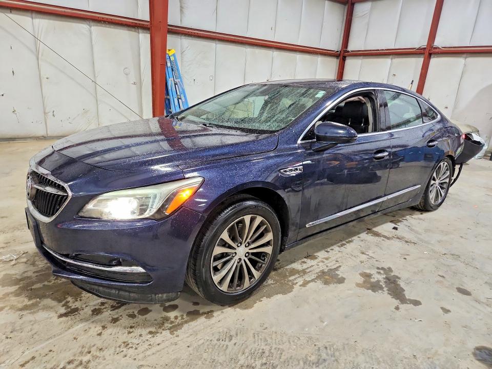 63012856 :رقم المزاد ، 1G4ZP5SS1HU137155 vin ، 2017 Buick Lacrosse مزاد بيع