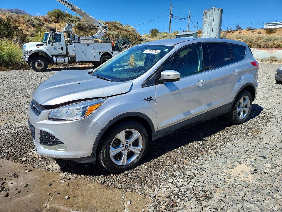 2015 Ford Escape მანქანა იყიდება აუქციონზე, vin: 1FMCU9G95FUA09946, აუქციონის ნომერი: 67137796