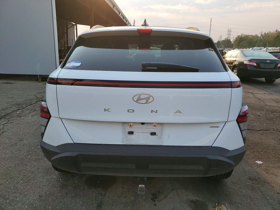 2025 Hyundai Kona მანქანა იყიდება აუქციონზე, vin: KM8HBCAB5SU218280, აუქციონის ნომერი: 63029656