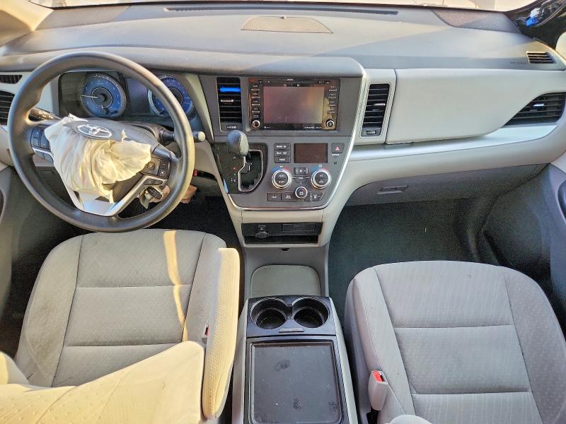 63836436 :رقم المزاد ، 5TDKZ3DC5KS008471 vin ، 2019 Toyota Sienna مزاد بيع