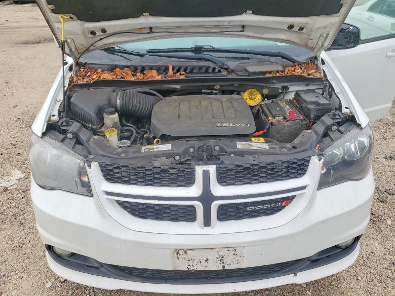 64493626 :رقم المزاد ، 2C4RDGEG4JR147553 vin ، 2018 Dodge Grand Caravan مزاد بيع