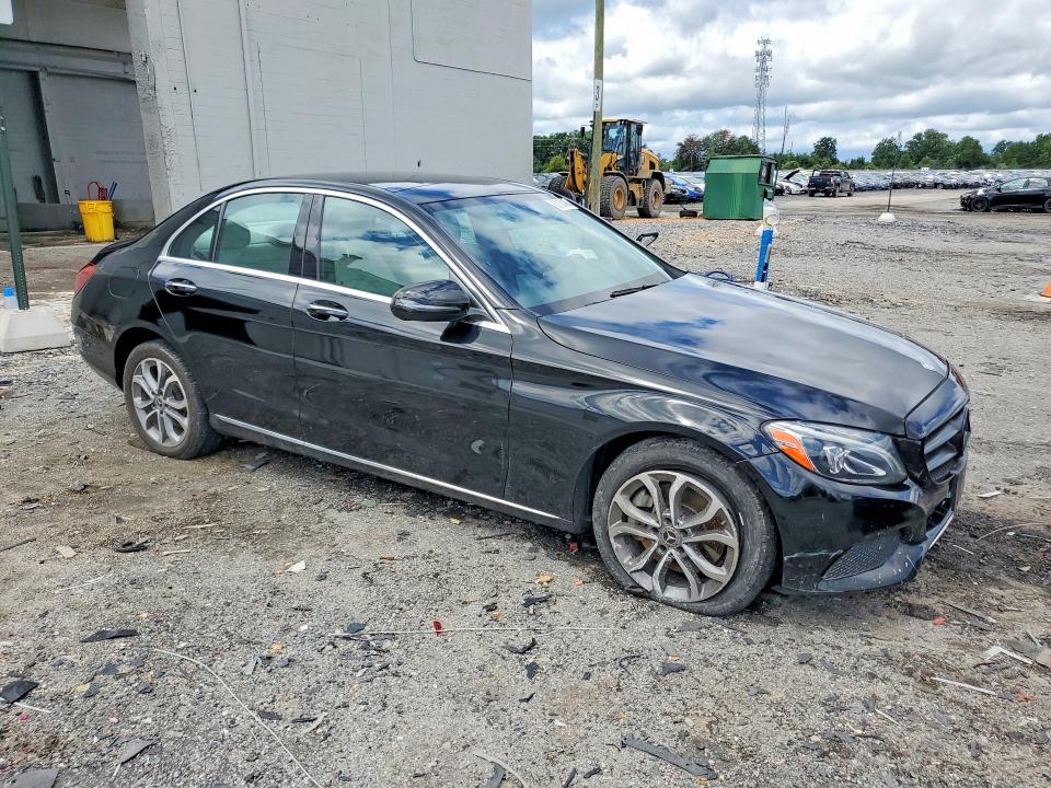 Продажа на аукционе авто 2017 Mercedes-benz C, vin: 55SWF4KB8HU221341, номер лота: 63130466