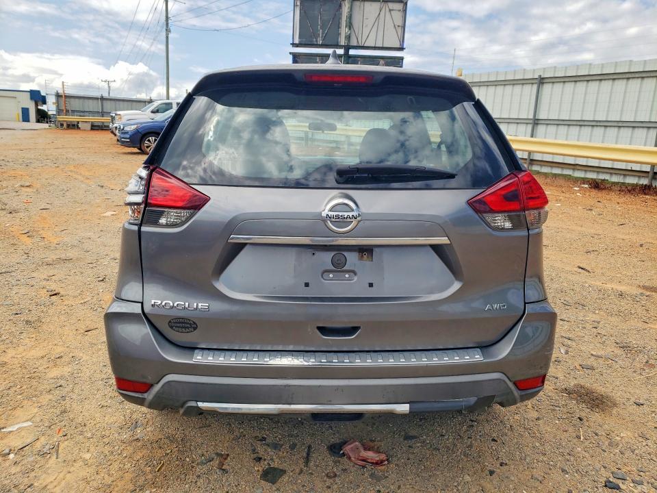 65262686 :رقم المزاد ، KNMAT2MV0HP565350 vin ، 2017 Nissan Rogue مزاد بيع