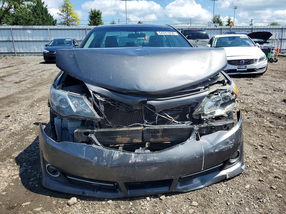 2014 Toyota Camry მანქანა იყიდება აუქციონზე, vin: 4T1BF1FK9EU383583, აუქციონის ნომერი: 64241856