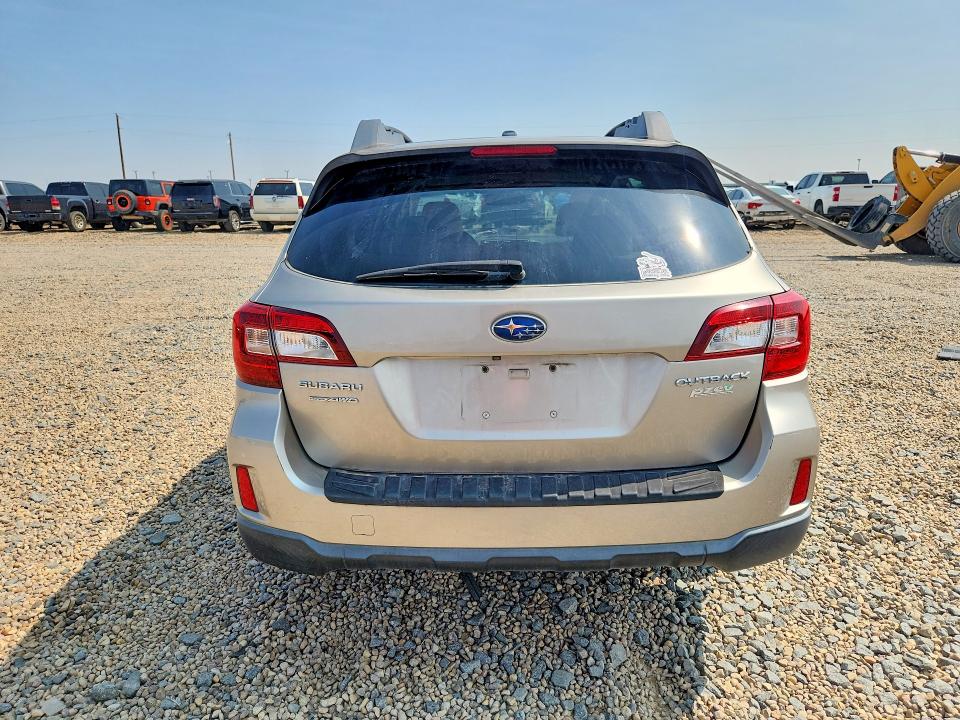 63528986 :رقم المزاد ، 4S4BSACC0F3266832 vin ، 2015 Subaru Outback مزاد بيع