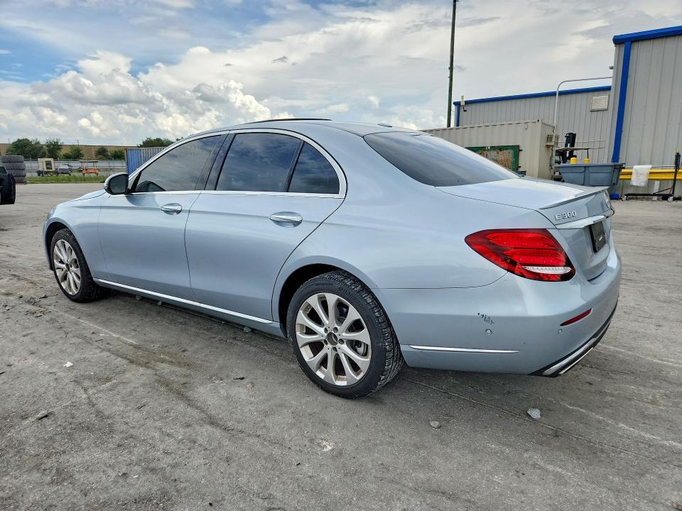 63704146 :رقم المزاد ، WDDZF4JB1JA344886 vin ، 2018 Mercedes-benz E مزاد بيع
