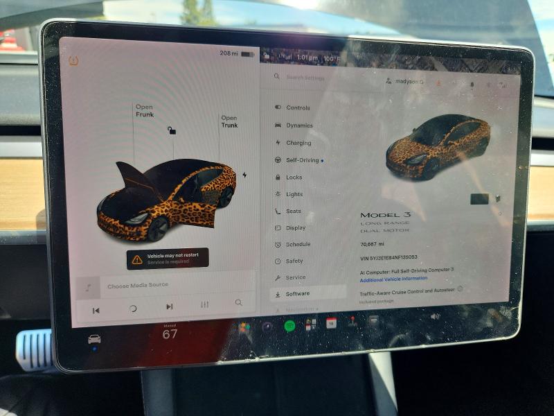 65649696 :رقم المزاد ، 5YJ3E1EB4NF135053 vin ، 2022 Tesla Model 3 مزاد بيع
