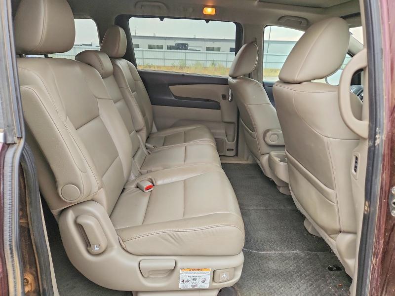 63310556 :رقم المزاد ، 5FNRL5H6XFB097433 vin ، 2015 Honda Odyssey مزاد بيع