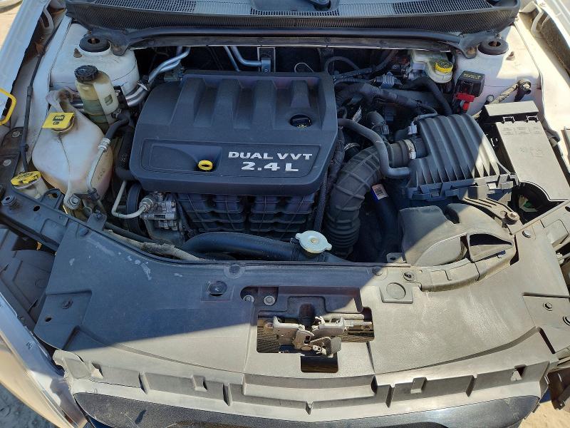 63740446 :رقم المزاد ، 1C3CCBBB7DN550257 vin ، 2013 Chrysler 200 مزاد بيع